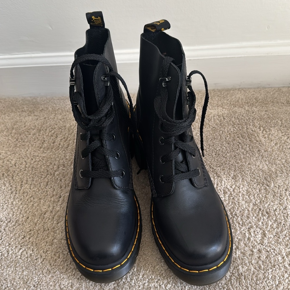 Dr. Martens- Air Wair size 9 US.